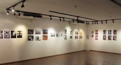 Exposição de fotografias de viagens na Galeria da SRSul